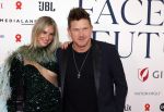Amsterdam 8 juni 2024
Het Amsterdam diner in AFAS live . Vele Bekende mensen en zakenmensen kwamen naar het gala waar geld opgehaald wordt voor het aids fonds. Johnny de Mol en zijn vrouw Anouk de Mol