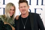 Amsterdam 8 juni 2024
Het Amsterdam diner in AFAS live . Vele Bekende mensen en zakenmensen kwamen naar het gala waar geld opgehaald wordt voor het aids fonds. Johnny de Mol en zijn vrouw Anouk de Mol