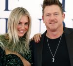 Amsterdam 8 juni 2024
Het Amsterdam diner in AFAS live . Vele Bekende mensen en zakenmensen kwamen naar het gala waar geld opgehaald wordt voor het aids fonds. Johnny de Mol en zijn vrouw Anouk de Mol