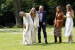Den Haag 7 juni 2024
Fotouurte met de koninklijke familie op Huis ten Bosch .
Aanwezig Koning Willem Alexander Koningin Maxima Prinses Amalia Prinses Alexia Prinses Ariane en hun hondje Rambo.