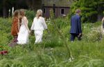 Den Haag 7 juni 2024
Fotouurte met de koninklijke familie op Huis ten Bosch .
Aanwezig Koning Willem Alexander Koningin Maxima Prinses Amalia Prinses Alexia Prinses Ariane en hun hondje Rambo.