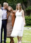 Den Haag 7 juni 2024
Fotouurte met de koninklijke familie op Huis ten Bosch .
Aanwezig Koning Willem Alexander Koningin Maxima Prinses Amalia Prinses Alexia Prinses Ariane en hun hondje Rambo.