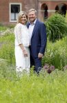 Den Haag 7 juni 2024
Fotouurte met de koninklijke familie op Huis ten Bosch .
Aanwezig Koning Willem Alexander Koningin Maxima Prinses Amalia Prinses Alexia Prinses Ariane en hun hondje Rambo.