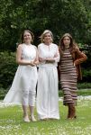 Den Haag 7 juni 2024
Fotouurte met de koninklijke familie op Huis ten Bosch .
Aanwezig Koning Willem Alexander Koningin Maxima Prinses Amalia Prinses Alexia Prinses Ariane en hun hondje Rambo.