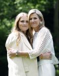 Den Haag 7 juni 2024
Fotouurte met de koninklijke familie op Huis ten Bosch .
Aanwezig Koning Willem Alexander Koningin Maxima Prinses Amalia Prinses Alexia Prinses Ariane en hun hondje Rambo.