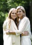 Den Haag 7 juni 2024
Fotouurte met de koninklijke familie op Huis ten Bosch .
Aanwezig Koning Willem Alexander Koningin Maxima Prinses Amalia Prinses Alexia Prinses Ariane en hun hondje Rambo.