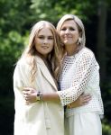 Den Haag 7 juni 2024
Fotouurte met de koninklijke familie op Huis ten Bosch .
Aanwezig Koning Willem Alexander Koningin Maxima Prinses Amalia Prinses Alexia Prinses Ariane en hun hondje Rambo.
