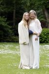Den Haag 7 juni 2024
Fotouurte met de koninklijke familie op Huis ten Bosch .
Aanwezig Koning Willem Alexander Koningin Maxima Prinses Amalia Prinses Alexia Prinses Ariane en hun hondje Rambo.