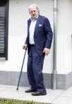 Fijnaart 31 mei 2024
BBQ bij fam Bauer in de tuin . Frans Bauer maakt samen met Lee Towers bekend dat hij dit jaar twee keer in Ahoy op graat treden. Aanwezig Frans Bauer Mariska Bauer Christiaan Bauer ( met vriendin Kim) Frans Bauer jr Jan Bauer en Lucas Bauer .