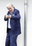 Fijnaart 31 mei 2024
BBQ bij fam Bauer in de tuin . Frans Bauer maakt samen met Lee Towers bekend dat hij dit jaar twee keer in Ahoy op graat treden. Aanwezig Frans Bauer Mariska Bauer Christiaan Bauer ( met vriendin Kim) Frans Bauer jr Jan Bauer en Lucas Bauer .