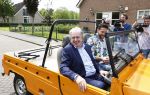 Fijnaart 31 mei 2024
BBQ bij fam Bauer in de tuin . Frans Bauer maakt samen met Lee Towers bekend dat hij dit jaar twee keer in Ahoy op graat treden. Aanwezig Frans Bauer Mariska Bauer Christiaan Bauer ( met vriendin Kim) Frans Bauer jr Jan Bauer en Lucas Bauer . Lee Towers en zanger Kafke