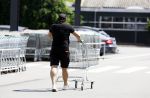 Alkmaar 26 juni 2024
Marco Borsato doe boodschappen bij de sligro in Alkmaar
