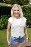 Fijnaart 31 mei 2024
BBQ bij fam Bauer in de tuin . Frans Bauer maakt samen met Lee Towers bekend dat hij dit jaar twee keer in Ahoy op graat treden. Aanwezig Frans Bauer Mariska Bauer Christiaan Bauer ( met vriendin Kim) Frans Bauer jr Jan Bauer en Lucas Bauer .