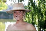 Haarzuilens 26 juni 2024
Nationale haringparty op kasteel de Haar. Mariska v Kolck .Haar zoon werkte als beveiliger