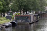 Amsterdam 3 juni 2024
Martijn Krabbe heeft een woonark gekocht.
