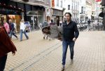 Groningen 1 juni 2024
Prinses Amalia zzou vanaf volgend schooljaar in Gronigen gaan studeren . Ze is meerdere keren gezien bij VV dagen bij studentenvereiniging Vindicat . Vandaag was er een inloopdag in het hoofdgebbouw van Vindicat . Story verslaggever Matthijs Albers nam 
