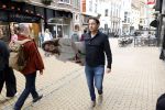 Groningen 1 juni 2024
Prinses Amalia zzou vanaf volgend schooljaar in Gronigen gaan studeren . Ze is meerdere keren gezien bij VV dagen bij studentenvereiniging Vindicat . Vandaag was er een inloopdag in het hoofdgebbouw van Vindicat . Story verslaggever Matthijs Albers nam 
