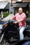 Amsterdam 20 juni 2024
Menno Kohler op zijn motor . Menno is ruim 40 kg afgevallen .