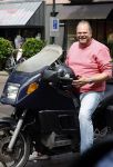 Amsterdam 20 juni 2024
Menno Kohler op zijn motor . Menno is ruim 40 kg afgevallen .