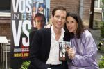 Amsterdam 27 mei 2024
Boekpresentatie Michiel Vos ook zijn vrouw Alexandra Pelosi is aanwezig in het College Hotel.
