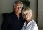 Naarden 19 juni 2024
Presentatie stormer sloep ism Monique des Bouvrie bij het Arsenaal. Bob Wisse en Jan des Bouvrie jr  zijn al hun hele leven vrienden . Monique des Bouvrie met partner Otto Klein