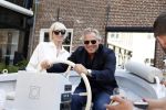 Naarden 19 juni 2024
Presentatie stormer sloep ism Monique des Bouvrie bij het Arsenaal. Bob Wisse en Jan des Bouvrie jr  zijn al hun hele leven vrienden . Monique des Bouvrie met partner Otto Klein