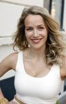 Wageningen 13 mei 2024
Presentatie musical 40-45 in hotel de Wereld met oa Soy Kroon Holly Brood Sjoerd Pleijsier Babette v Veen Kees Boot Frits Barend Dorian Bindels Gaia Aikman en Niniane Everaert.