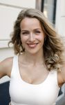 Wageningen 13 mei 2024
Presentatie musical 40-45 in hotel de Wereld met oa Soy Kroon Holly Brood Sjoerd Pleijsier Babette v Veen Kees Boot Frits Barend Dorian Bindels Gaia Aikman en Niniane Everaert.