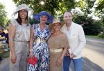 Haarzuilens 26 juni 2024
Nationale haringparty op kasteel de Haar. Nouchka Fontijn Justine Marcella Mariska v Kolck en Joost Ringeling