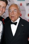 Amsterdam 8 juni 2024
Het Amsterdam diner in AFAS live . Vele Bekende mensen en zakenmensen kwamen naar het gala waar geld opgehaald wordt voor het aids fonds. Oscar Hammerstein met een kennis