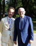 Haarzuilens 26 juni 2024
Nationale haringparty op kasteel de Haar. Mr Pieter v Vollenhoven met Frank Houben