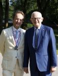 Haarzuilens 26 juni 2024
Nationale haringparty op kasteel de Haar. Mr Pieter v Vollenhoven met Frank Houben