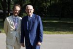 Haarzuilens 26 juni 2024
Nationale haringparty op kasteel de Haar. Mr Pieter v Vollenhoven met Frank Houben