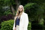Den Haag 7 juni 2024
Fotouurte met de koninklijke familie op Huis ten Bosch .
Aanwezig Koning Willem Alexander Koningin Maxima Prinses Amalia Prinses Alexia Prinses Ariane en hun hondje Rambo.