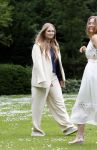 Den Haag 7 juni 2024
Fotouurte met de koninklijke familie op Huis ten Bosch .
Aanwezig Koning Willem Alexander Koningin Maxima Prinses Amalia Prinses Alexia Prinses Ariane en hun hondje Rambo.