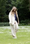 Den Haag 7 juni 2024
Fotouurte met de koninklijke familie op Huis ten Bosch .
Aanwezig Koning Willem Alexander Koningin Maxima Prinses Amalia Prinses Alexia Prinses Ariane en hun hondje Rambo.