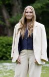 Den Haag 7 juni 2024
Fotouurte met de koninklijke familie op Huis ten Bosch .
Aanwezig Koning Willem Alexander Koningin Maxima Prinses Amalia Prinses Alexia Prinses Ariane en hun hondje Rambo.