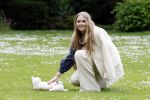 Den Haag 7 juni 2024
Fotouurte met de koninklijke familie op Huis ten Bosch .
Aanwezig Koning Willem Alexander Koningin Maxima Prinses Amalia Prinses Alexia Prinses Ariane en hun hondje Rambo.