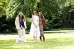 Den Haag 7 juni 2024
Fotouurte met de koninklijke familie op Huis ten Bosch .
Aanwezig Koning Willem Alexander Koningin Maxima Prinses Amalia Prinses Alexia Prinses Ariane en hun hondje Rambo.