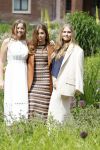 Den Haag 7 juni 2024
Fotouurte met de koninklijke familie op Huis ten Bosch .
Aanwezig Koning Willem Alexander Koningin Maxima Prinses Amalia Prinses Alexia Prinses Ariane en hun hondje Rambo.