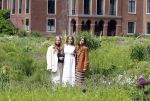 Den Haag 7 juni 2024
Fotouurte met de koninklijke familie op Huis ten Bosch .
Aanwezig Koning Willem Alexander Koningin Maxima Prinses Amalia Prinses Alexia Prinses Ariane en hun hondje Rambo.