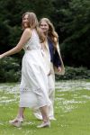Den Haag 7 juni 2024
Fotouurte met de koninklijke familie op Huis ten Bosch .
Aanwezig Koning Willem Alexander Koningin Maxima Prinses Amalia Prinses Alexia Prinses Ariane en hun hondje Rambo.