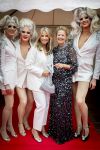 Amsterdam 8 juni 2024
Het Amsterdam diner in AFAS live . Vele Bekende mensen en zakenmensen kwamen naar het gala waar geld opgehaald wordt voor het aids fonds. Prinses Mabel en Linda de Mol