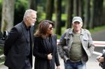 Rotterdam 14 juni 2024 
Begrafenis en besloten kring van Jan v Galen de vader van Rachel Hazes op begraafplaats Hofwijk in de witte kapel. Aanwezig beste vrienden Jaqueline Laats Jeanine Heruer Joop Kruis Ricardo Klaverdijk en Loes v Katwijk