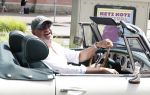 Amsterdam 24 juni 2024
Richard Kemper in zijn 50 jaar oude MG Cabrio uit 1974