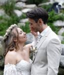 Arnhem 27 mei 2024
Trouwen Robbert de Nijs en zijn vrouw Sharon in Burgers Zoo. Zijn vader Rob de Nijs en moeder Belinda Meuldijk waren de getuigen .