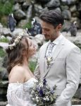 Arnhem 27 mei 2024
Trouwen Robbert de Nijs en zijn vrouw Sharon in Burgers Zoo. Zijn vader Rob de Nijs en moeder Belinda Meuldijk waren de getuigen .