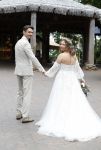 Arnhem 27 mei 2024
Trouwen Robbert de Nijs en zijn vrouw Sharon in Burgers Zoo. Zijn vader Rob de Nijs en moeder Belinda Meuldijk waren de getuigen .