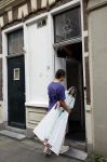 Groningen 1 juni 2024
Prinses Amalia zou vanaf volgend schooljaar aan de universiteit van Groningen gaan studeren . Ze is meerdere keren gezien bij VV dagen bij studentenvereiniging Vindicat . Studentenhuis Vindicat