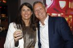 Amsterdam 1 juni 2025
Rene Froger krijgt na de laatste toppers in concert een koninklijke onderscheiding in de Johan Cruyff arena . Barbara de Reijke en Arthur v Dijk